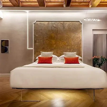 Otel Poesis Experience