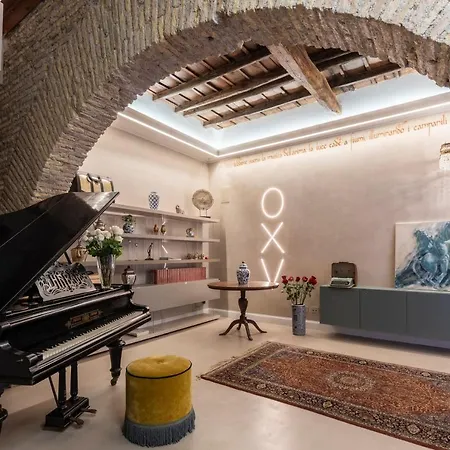 Poesis Experience 4*