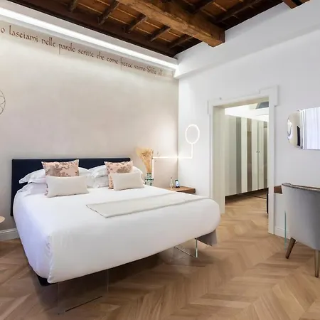 Poesis Experience 4*