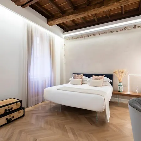 Poesis Experience 4*