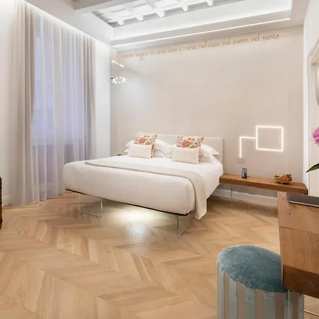 Poesis Experience 4*