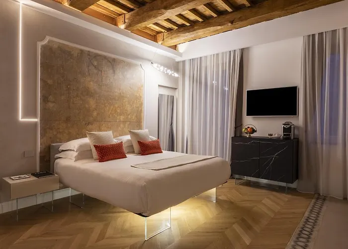 Poesis Experience 4*