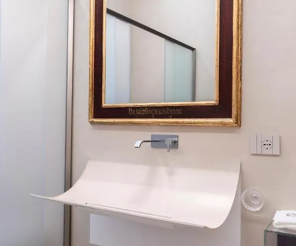 Poesis Experience 4*