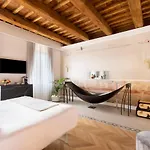 Poesis Experience 4* Rome