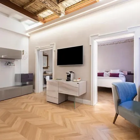 Poesis Experience 5* Rome