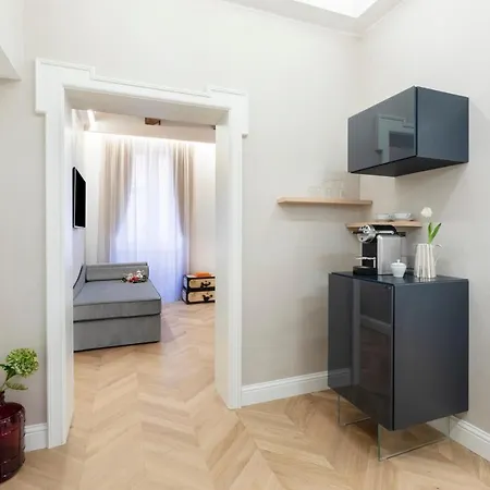 Poesis Experience רומא