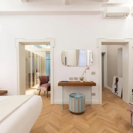 Poesis Experience 4*