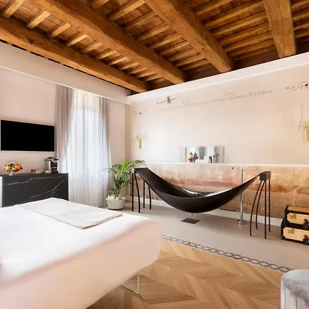 Poesis Experience 5* Rome