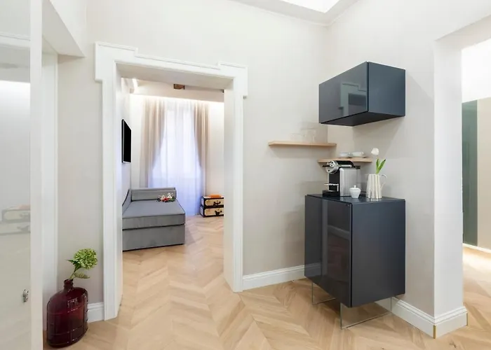 Poesis Experience Rom